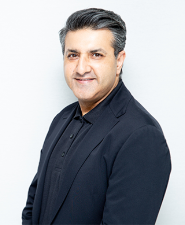 Team - Natural Smiles Implant & Cosmetic Dentistry