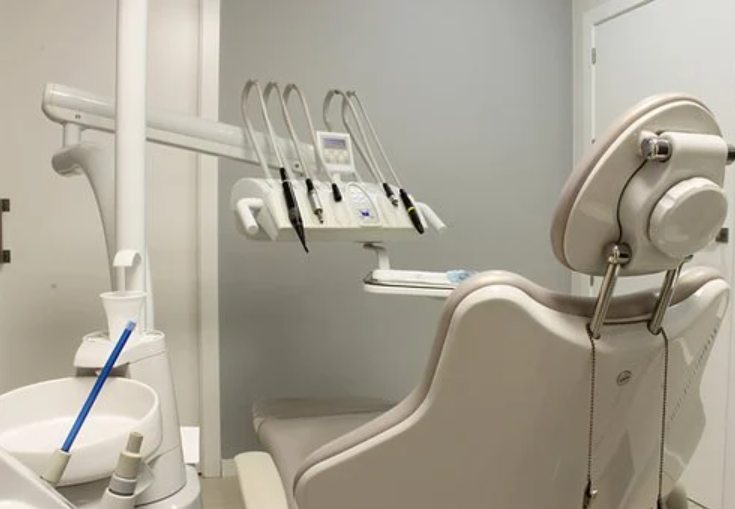 what is dental implants