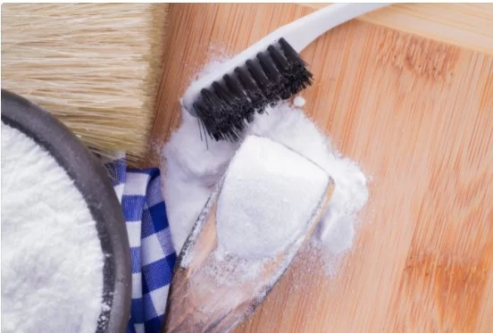 Home Remedies to whiten your teeth