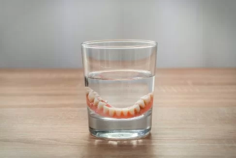 Cleaning Dentures